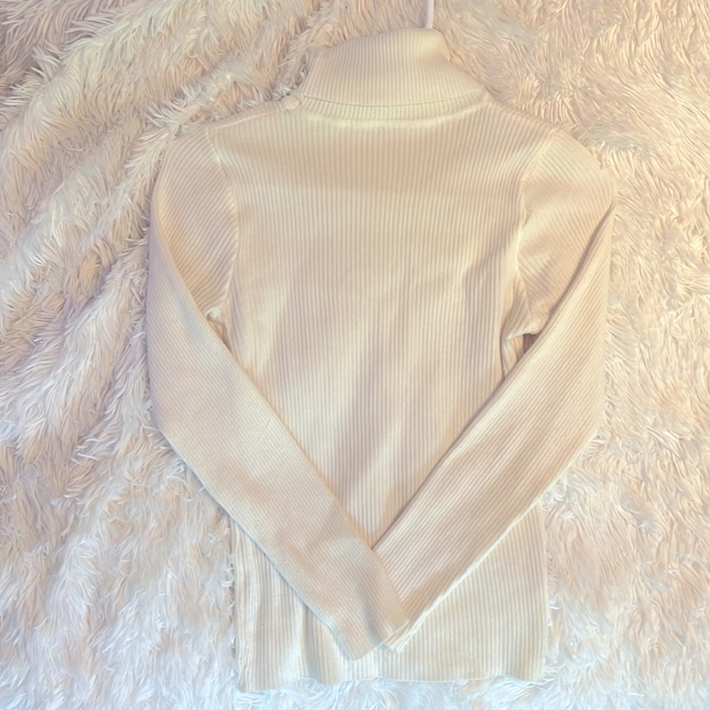 White long sleeve turtle neck